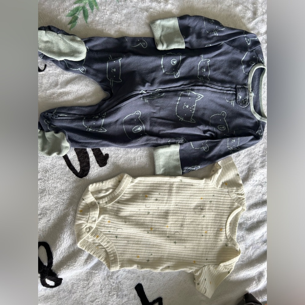 21 PAIRS BABY PJS 0-6M - Picture 6 of 10